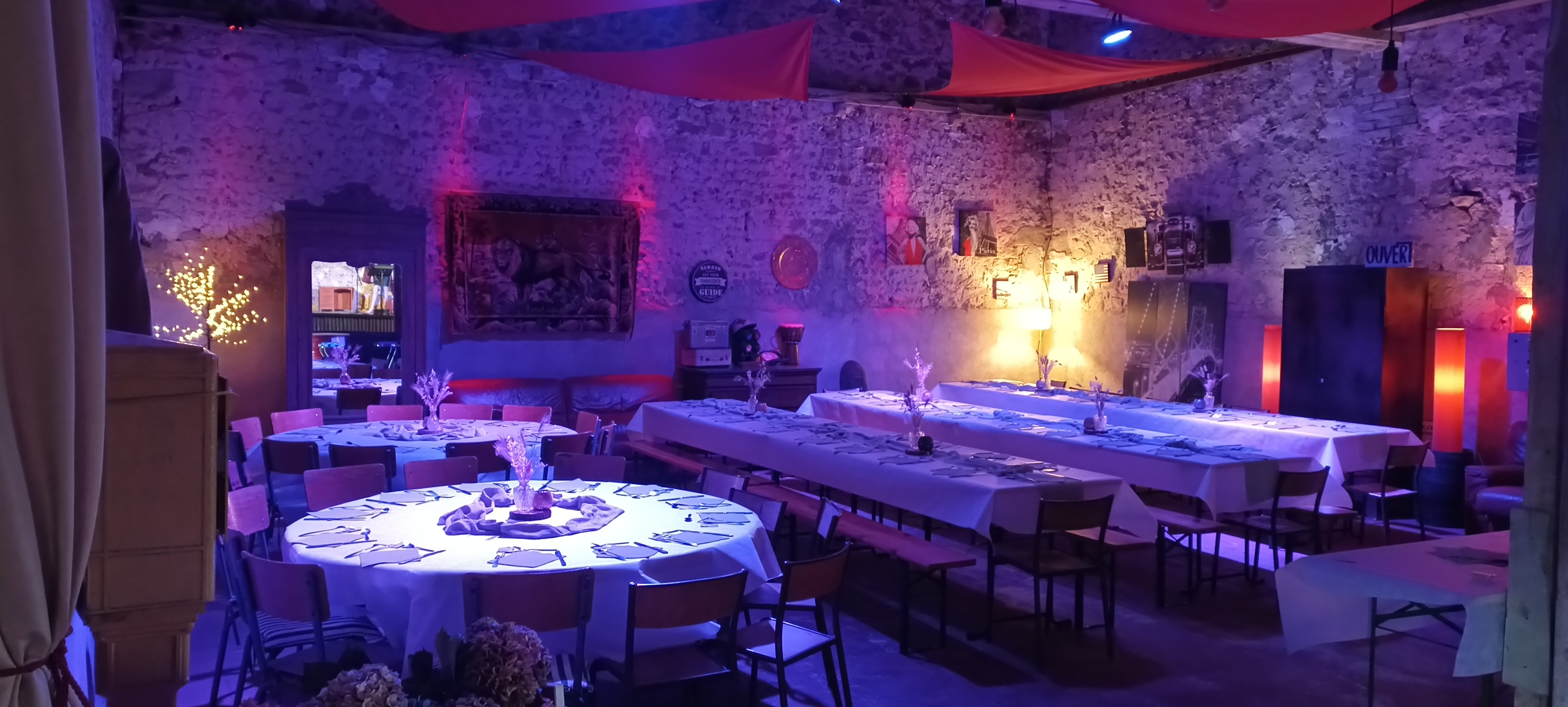 Venez fêter vos événements entre amis u en famille à la Grange, salle événementielle à Courtenay 